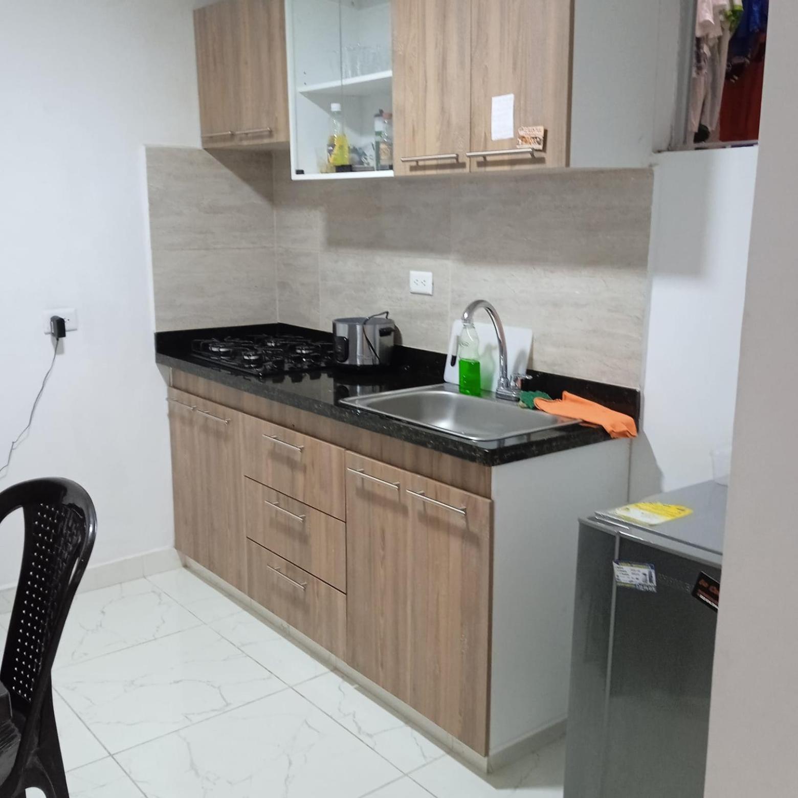 מדיין Hostal Campo Amor מראה חיצוני תמונה